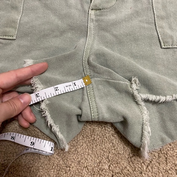 Size 29- Chelsea and violet green jean shorts - Picture 8 of 8